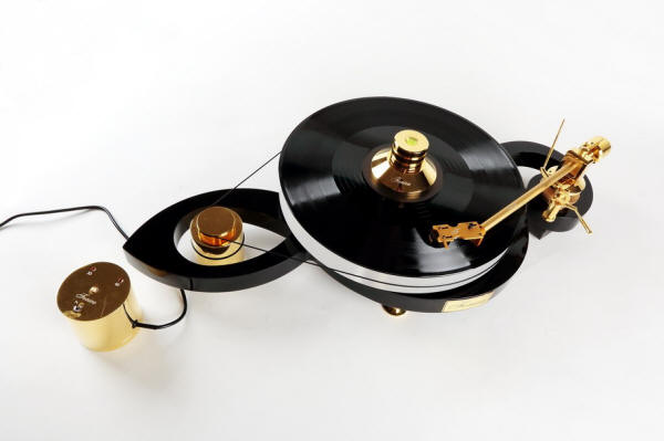 Fonica - F-901 VIOLIN Turntable + F-03 rev.3 Tonearm